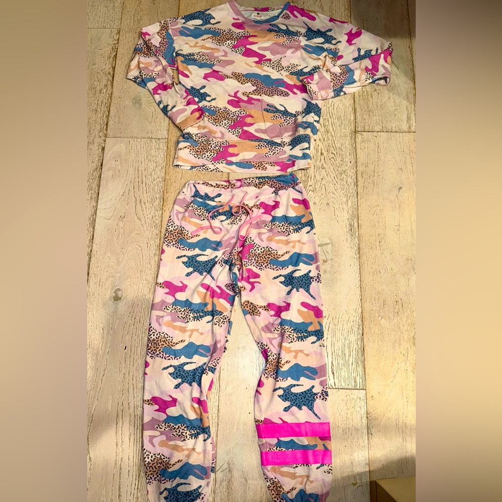 Sundry Abstract Camo Sweatsuit Size 1 small Set sweatshirt & joggers sweats - Picture 3 of 16